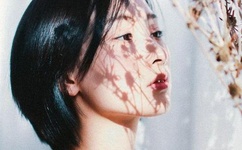 白色液体从下面流出来了